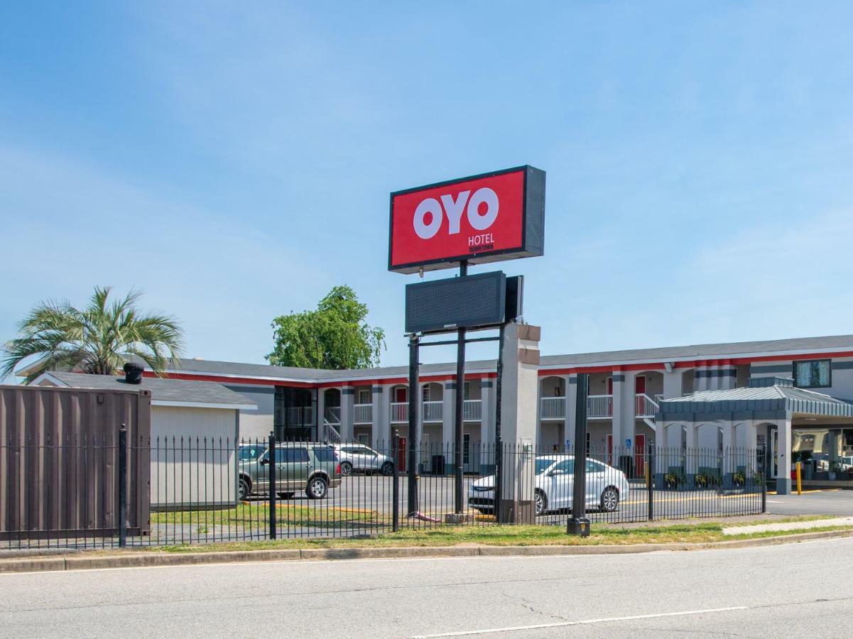 Oyo Hotel Augusta Downtown מראה חיצוני תמונה